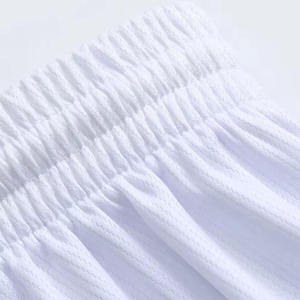 Ensemble d'uniformes de basketball personnalisés, logo personnalisé, nom de l'équipe, numéro du joueur, impression par sublimation, polyester respirant et à séchage rapide - Product Image 4