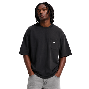 เสื้อเชิ้ตผู้ชายสไตล์เรโทร ทอจากผ้าฝ้าย 100% น้ำหนัก 220 กรัม เป็นมิตรต่อสิ่งแวดล้อม มีกระเป๋าเสื้อแบบสั่งทำพิเศษ พร้อมโลโก้ ทรงโอเวอร์ไซส์ ไหล่ตก สวมใส่สบายๆ - Product Image 1