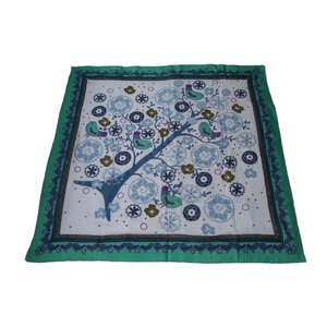 Pañuelo cuadrado de algodón con estampado floral elegante para mujer, con borlas delicadas, ligero, transpirable, suave, a la moda para el verano - Product Image 2