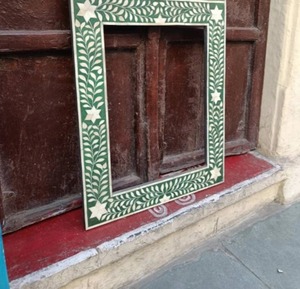 Miroir mural en résine écologique artisanal de luxe, décoration moderne pour maisons élégantes, bureaux, décoration de mariage - Product Image 1