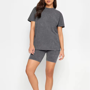 Ensemble court noir délavé à l'acide pour femme – T-shirt et short de cyclisme de qualité supérieure, grande taille - Product Image 2