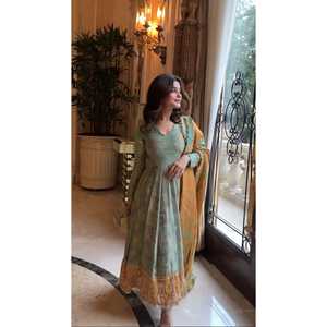 Robe de travail Designer Heavy Embroidery Sequence avec Dupatta pour les fêtes en club ou à porter - Product Image 5