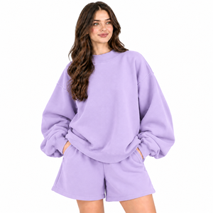 Ensemble décontracté confortable pour femme : Haut oversize à col montant et short assorti – Tenue tendance et décontractée pour le quotidien - Product Image 5