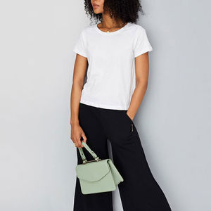 Camisetas Cortas Transpirables para Mujer, Venta Directa de Fábrica en Pakistán 2025, Camisetas Cortas Modernas con Bordado para Mujer - Product Image 4