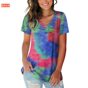 SHAN APPAREL Camiseta de mujer con cuello en V, estampado tie-dye, manga corta, ajuste holgado, informal, top de verano, jersey con patrón morado y blanco - Product Image 6