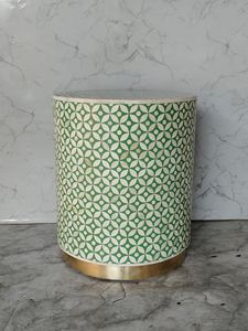 Table d'appoint ronde moderne en os incrusté, faite à la main, écologique, motif géométrique œil, décoration de baptême et de maison - Product Image 5