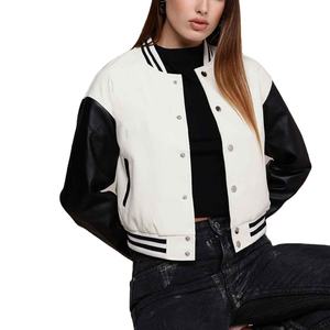 Veste universitaire douce pour femmes, conçue pour un confort élégant avec des manches durables, un corps chaud et un design élégant - Product Image 1