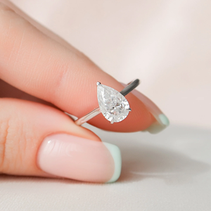 แหวนเพชรทรงลูกแพร์สำหรับผู้หญิง ทอง 14K คลาสสิก ได้รับการรับรองจาก IGI เพชรขาวเพาะเลี้ยงในห้องปฏิบัติการ - Product Image 3
