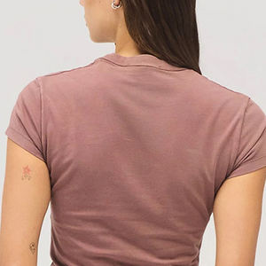 T-shirt court pour femme, couleur unie, abordable, de haute qualité, vêtement d'été avec coutures impeccables, toucher souple, style décontracté - Product Image 5