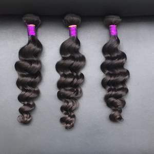 Extensiones de Cabello Indio Remy de Onda Suelta, Cabello Humano 100% Natural, Color Natural - Product Image 2