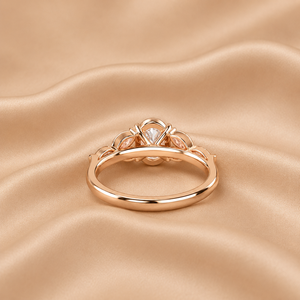 Anillo de compromiso de oro rosa con moissanita de corte ovalado de 1 quilate y diseño floral inspirado en la naturaleza para mujer - Product Image 3