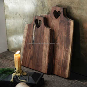 Planche à découper moderne en bois avec incrustation de résine, planche à découper de cuisine de qualité supérieure pour usage domestique et cuisine - Product Image 4