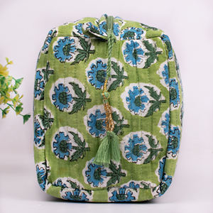 Nuevas Bolsas de Maquillaje de Algodón Personalizadas, Ecológicas, Colgantes, con Diseño Floral de Verano, Gran Capacidad, Estilo Moderno, para Almacenamiento de Cosméticos y Accesorios - Product Image 4