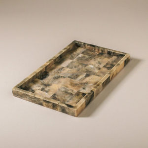 Plateau de service en résine époxy éco-responsable, modelé à la main, avec motifs tourbillonnants, poignées/logos personnalisés, idéal pour la présentation alimentaire - Product Image 6