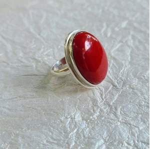 Bague artisanale en argent sterling 925 avec pierre précieuse en corail rouge naturel, taille ovale classique, sertie en clos, pour mariage, fiançailles, cadeau - Product Image 1