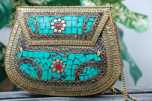 AUREVIA CRAFTS Elegante Bolso de Mano de Latón Premium con Diseño de Rayos de Sol, Correa de Cadena, Hecho a Mano, para Fiesta de Noche, Imitación Antigua - Product Image 5