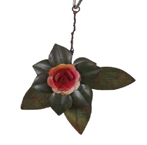 พวงดอกไม้โลหะชุบสังกะสีเหล็กหลายสีสำหรับแขวนตกแต่งคริสต์มาสสำหรับงานปาร์ตี้สไตล์โมเดิร์น - Product Image 1