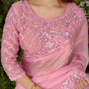 ผ้าส่าหรีผู้หญิงประดับลูกปัดและเลื่อมอย่างสวยงาม พร้อมขอบผ้าลายฉลุดีไซน์เนอร์ พร้อมเสื้อคลุม ราคาขายส่งโดยรอยัลเอ็กซ์พอร์ต - Product Image 4