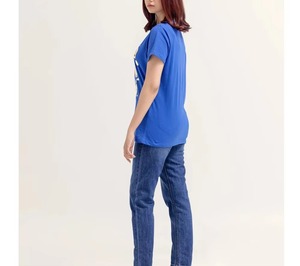 T-shirt décontracté pour femme, bleu, imprimé visage souriant de dessin animé, col rond, manches courtes, coupe classique, 100% coton jersey respirant - Product Image 5