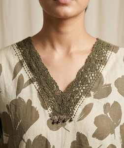 Women Cotton Kurta Floral Printed V Neck 3/4 Sleeve <b>Embroidered</b> Hem Casual Indian Ethnic <b>Tunic</b> Top - Product Image 3
