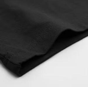Camiseta Casual de Algodón 100% Transpirable para Hombre, Cuello Redondo, Manga Corta, Corte Regular, Color Negro Liso - Product Image 4