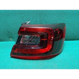 ไฟท้ายแบบรวมด้านขวา (ด้านขวา/ด้านผู้โดยสาร) รุ่น U 265501301R - Product Image 1