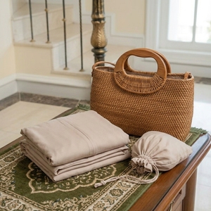 Ensemble de prière musulman pour femmes en beige nude doux de qualité supérieure, 100 % rayonne, respirant, confortable, vêtements islamiques modestes Mukena avec sac - Product Image 6