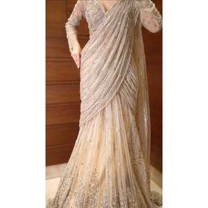 Sari de diseñador con trabajo de secuencia para ropa de fiesta para vestidos de carrera - Product Image 3