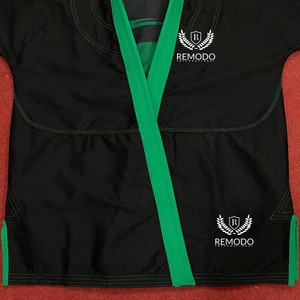 Uniforme de Artes Marciales Transpirable, Duradero y de Secado Rápido, en Poliéster/Algodón Elástico, para Jiu Jitsu, Karate, con Logotipo Bordado Personalizado, OEM - Product Image 4