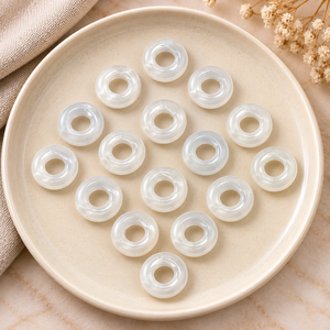 Pendentif Donut Lisse en Pierre de Lune Blanche 15mm, Collier en Pierre Précieuse, Design Énergétique Reiki pour la Guérison par les Cristaux, pour la Fabrication de Bijoux, Vente en Gros - Product Image 2