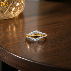 Bague en diamant de laboratoire pavé en forme de chevron |   Bague de mariage de luxe incurvée en or massif, alliance empilable jaune/blanc 9K/14K/18K pour mariée - Product Image 3