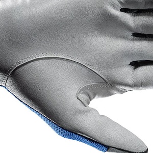 Gants de racquetball noirs classiques avec sangle de poignet réglable et poignée rembourrée, confortables à porter pendant les séances d'entraînement intenses - Product Image 5