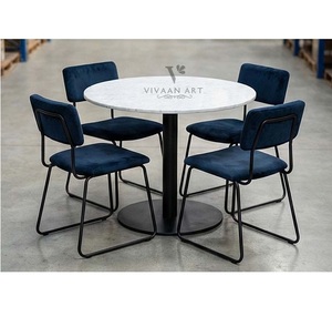 Ensemble de table à manger en bois massif moderne et écologique avec des chaises élégantes pour la maison, les restaurants, les cafés et les espaces hôteliers - Product Image 3