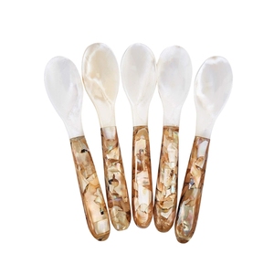 Cuillère à caviar en nacre de luxe durable de haute qualité, best-seller, écologique, fabriquée à la main, couverts haut de gamme - Product Image 1