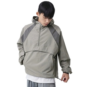 แจ็คเก็ตบอมเบอร์แบบสวมหัวมีฮู้ดซิปครึ่งตัวของผู้ชายเสื้อแจ็คเก็ตผ้าไหมกันลมสีพื้นออกแบบโลโก้ได้ตามต้องการสไตล์ฮิปฮอปสำหรับฤดูหนาว - Product Image 3