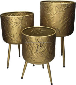 Pot de fleurs en métal de qualité supérieure avec support pour une décoration intérieure contemporaine - Product Image 5