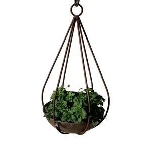 Maceta colgante de metal amarillo con plantas de tomate cherry para jardín, uso en exteriores, maceta colgante. - Product Image 3