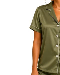 Conjunto de Pijama de Satén Verde Oliva Personalizado por el Fabricante, Ropa de Dormir de Seda para Mujer, con Bolsillo Bordado, Manga Corta, Conjunto de Ropa de Dormir Suave - Product Image 2