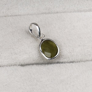 Pendentif tendance en tourmaline verte naturelle, taille ovale, sertissage clos, certifié GIA, en argent sterling massif 925, pierre de naissance d'octobre - Product Image 2