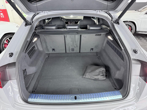 Nouvelle Audi RSQ8 Turbo 4.0L TFSI Quattro 640 CV SUV 2025 Sièges en cuir Toit ouvrant panoramique Phares LED R20 Gauche Foncé - Product Image 5