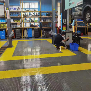 กระเบื้องปูพื้นโรงรถแบบเชื่อมต่อกันได้ PVC กันน้ำ กันลื่น สำหรับใช้ภายในอาคาร - ดีไซน์ยุโรป แผ่นรองคลังสินค้าแบบถอดได้ ลายกราฟิก - Product Image 5