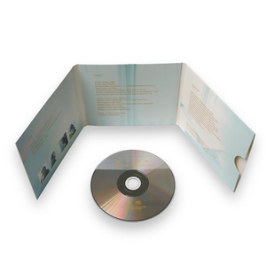 Empaque de Cartón Plegable de 6 Paneles para Discos con Bolsillo para CD - Product Image 1