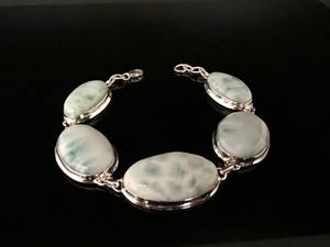 Pulsera de Larimar en Plata de Ley 925, Hecha a Mano con Piedras Preciosas, Cierre de Langosta, Elegante Regalo de Joyería para Mujer - Product Image 2