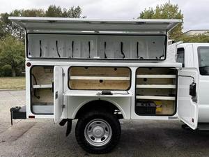 Tracteur routier diesel 6x4 robuste pour le transport routier longue distance et les opérations logistiques intermodales - Product Image 3