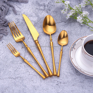 ที่ขายดีที่สุดการออกแบบที่ทันสมัยหรูหราทอง 4 ชิ้นช้อนส้อมและชุดมีด - Product Image 3