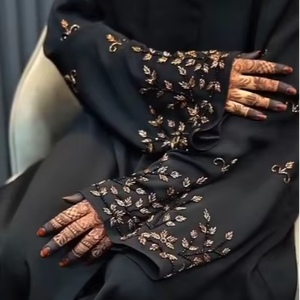 Abaya élégante et raffinée de style islamique pour femmes, style Dubaï, tenue traditionnelle modeste avec accessoires - Product Image 1