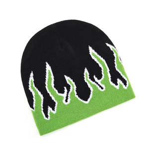 Gorro de Punto Personalizado Unisex con Diseño de Llama, Color Negro/Rojo, en Algodón, con Logotipo Jacquard - Product Image 5