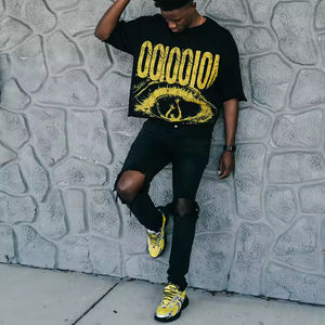 T-shirt noir en coton épais sur mesure OEM, coupe ample, impression numérique graphique, t-shirts amples pour hommes - Product Image 4