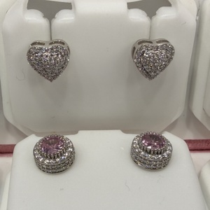 Luxury 925 Sterling <b>Silver</b> <b>Stud</b> Earrings Custom Heart Shape VVS Moissanite Cute Hip Hop Women IGI Certified Moissanite Earrings - Product Image 2