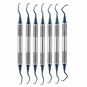 Instruments de détartrage dentaire en acier de haute qualité : Sickle Scaler manuel pour le nettoyage gingival et parodontal du tartre - Product Image 5